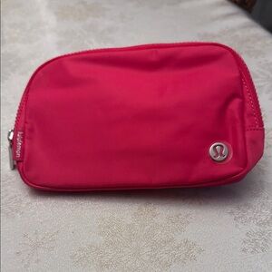 NWT Lululemon Athletica Belt Bag